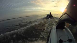preview picture of video 'Glastron Trihull & 650 SX on the River'