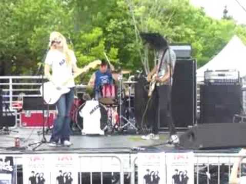 Paige Wood - I Am Spy (Warped 2008, Montreal)