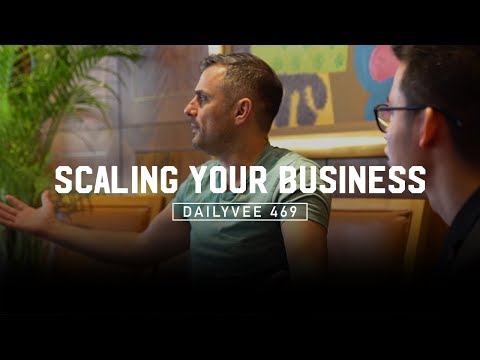 &#x202a;Building a Business for Yourself Is an Ambitious Goal | Dailyvee 469 in Singapore&#x202c;&rlm;