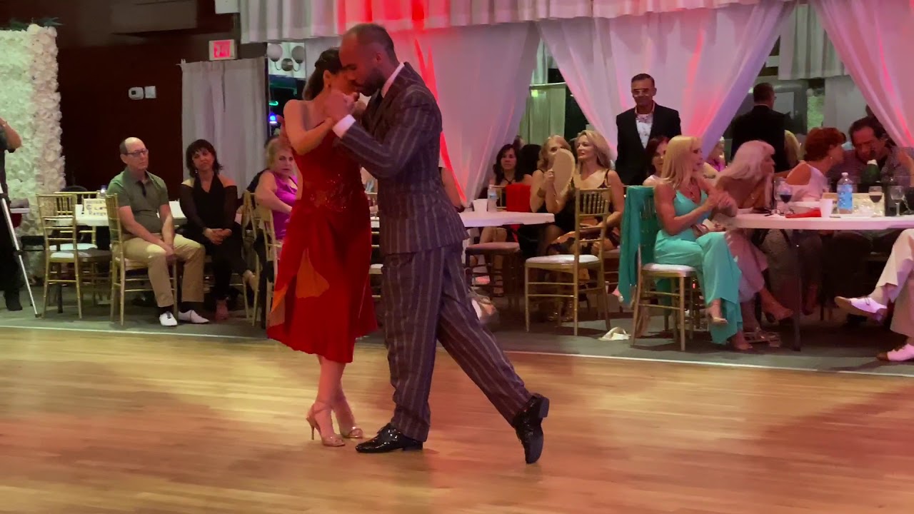 Leonardo Pankow + Carolina Balmaseda / Pugliese