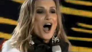 Claudia Leite &amp; CPM 22 - Bola de sabão Ao Vivo em Copacabana