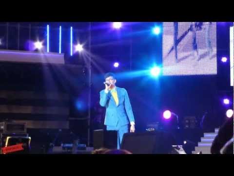 2012.12.31 宇宙人 - 一起去跑步 台中跨年晚會 @洲際棒球場停車場