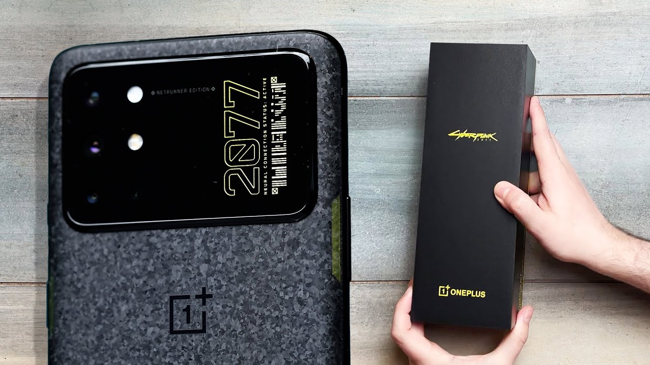 Cyberpunk 2077 OnePlus 8T unboxing