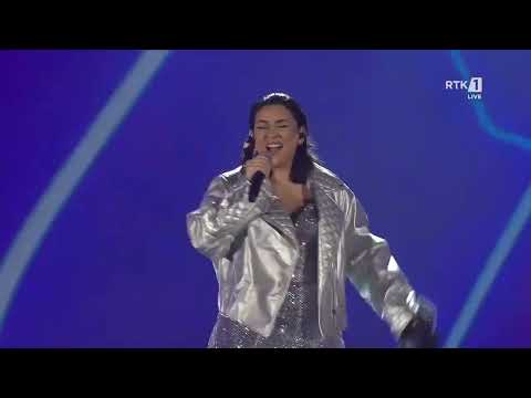 Arsi Bako performon këngën fituese të RTK Fest 3