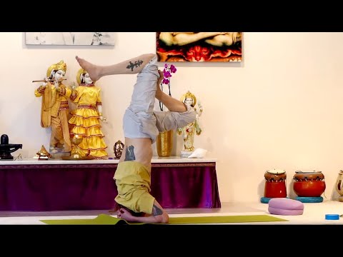 Fortgeschrittene Mittelstufe mit Mahindra - Yoga Vidya Ashram Live - 16:15 - 10.07.2021