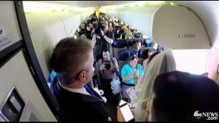 Couple Gets Married on Southwest Flight