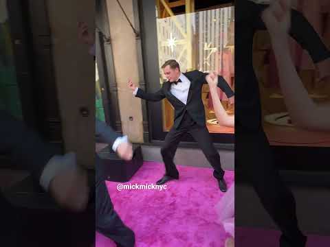 Alex Wong dancing at the Fifth Avenue Marvelous Mrs Maisel Event 🔥🕺🏿