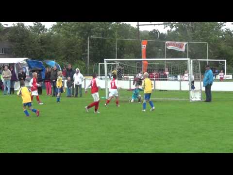 Int. toernooi Nieuweschoot: Sc Franeker E2 - vv Nieuweschoot E2