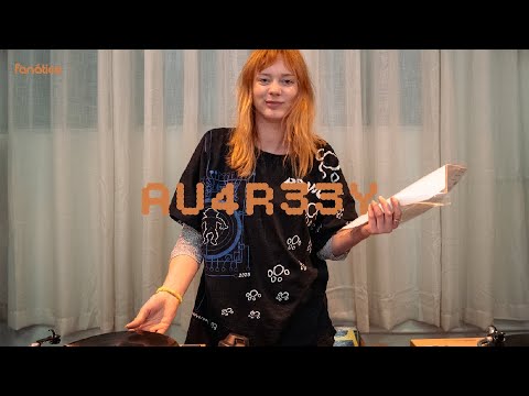 Au4r33y — fanático in-store No. 26