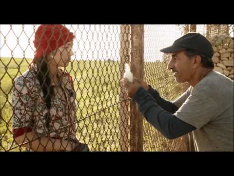 Un insolito naufrago nell'inquieto mare d'Oriente - Trailer Italiano