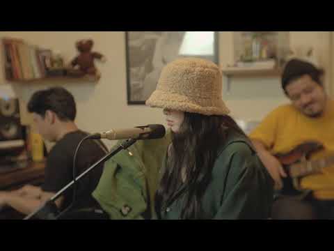 britney spears - toxic | reikko ft. roommate project live cover