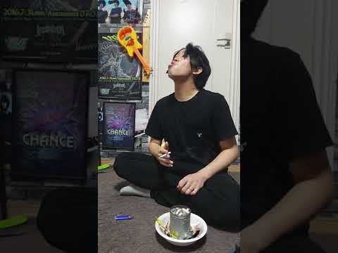 麻薬効果のあるフレーバー付きタバコ