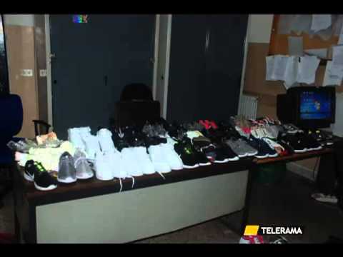 LECCE        VENDITA MERCE CONTRAFFATTA: INSEGUIMENTO PER LE STRADE DEL CENTRO E SEQUESTRO