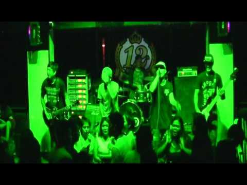 ยักไหล่