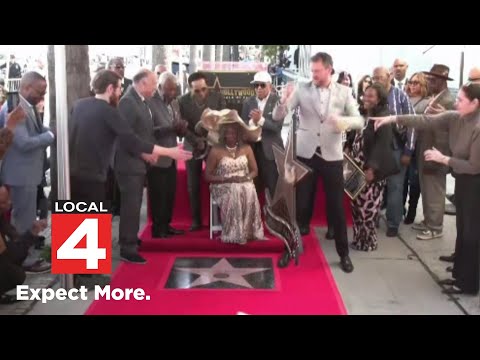 Martha Reeves honored on Hollywood Walk of Fame