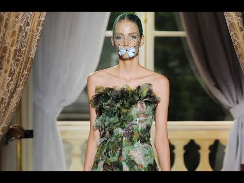 GIAMBATTISTA VALLI Haute Couture Fall 2012 Paris - Fashion Channel