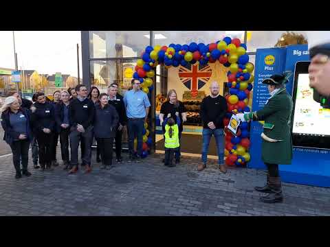 Ossett Lidle Opening, Town Crier, Manager & Staff. So get a Lidle-on and get shopping.