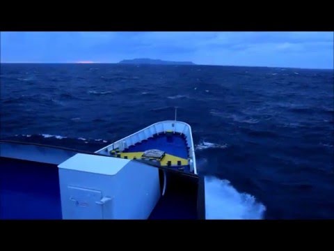 VITSENTZOS KORNAROS, rough seas, 14/3/2016.