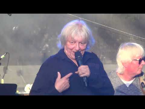 Václav neckář - Podej mi ruku a projdem Václavák LIVE - 12. ‎augusta ‎2017