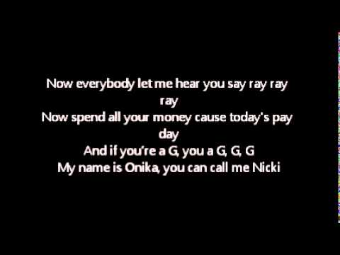 Nicki minaj- Starships Lyrics video