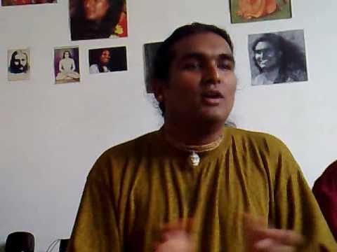 Swami Vishwananda singing Alak Alak Boom