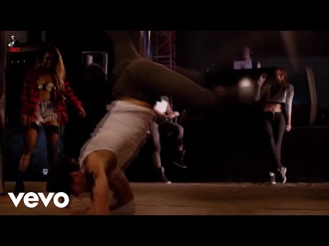 ZoOoM - Day And Night ft. Myra