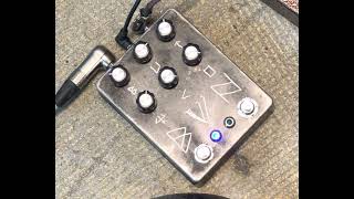 Video thumbnail for MITHRANDIR OCTAVE FUZZ by BLACKHAWK AMPLIFIERS
