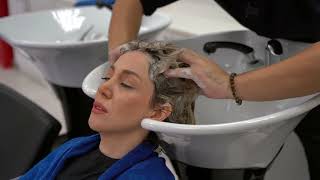 How to wash the clients hair in the salon #tips #