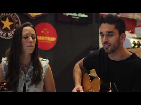 Casaquatro - Stayin' Alive (Bee Gees)