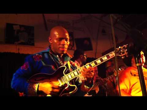 Soji and the Afrobeat band