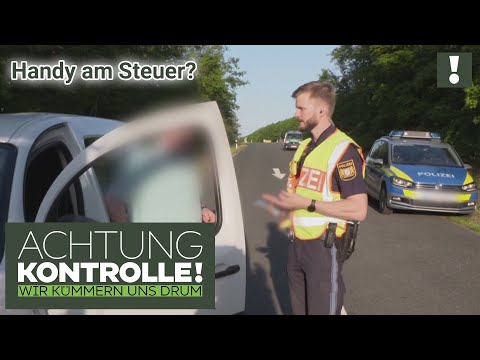 Verkehrsregeln zum Feierabend missachtet! ❌ Handy am Steuer! | Achtung Kontrolle