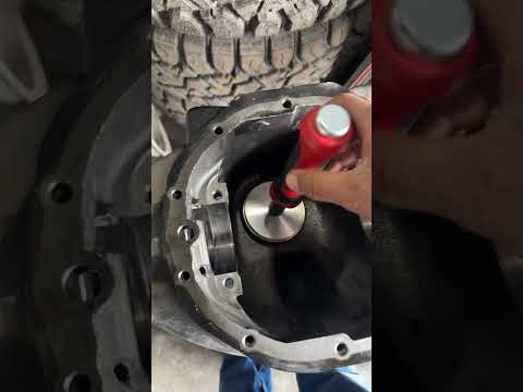 gm 10 bolt rear end rebuild #gm #rearend #axle #possitrac #g80 #diy #follow #thanks