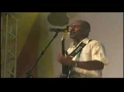 DE QUEM É SUA VIDA!