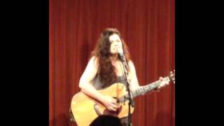 Rebecca Loebe with a European debut song!