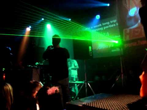 2006-08-18 Marco V & John o Callaghan@Heat Galway IRL