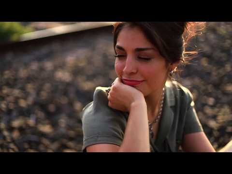 Nattali Miranda - Bailando con tu sombra (Alelí)