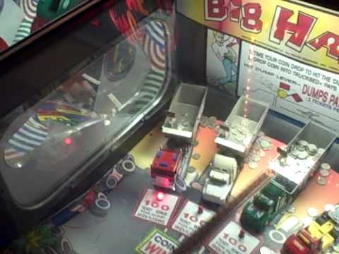 The Leftovers ON THE ROAD #49 Adam wins big at Nickel City Arcade!