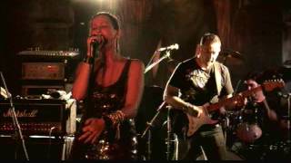 Inception  performing "Knocking On Heaven's Door"
