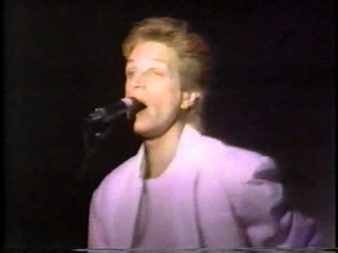 The Hooters go nationwide: TV Report 5/3/85