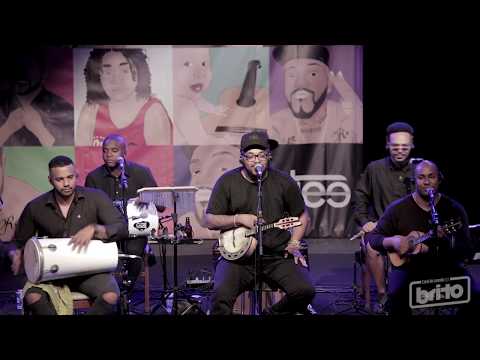 TIEE canta JORGE ARAGÃO ( Que nem iôiô | Amor estou Sofrendo | De Sampa à São Luis )