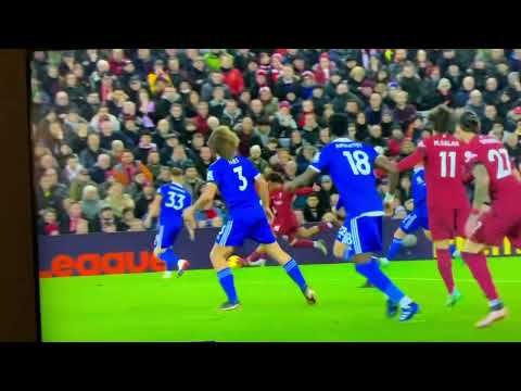 Faes has been watching harry maguire highlights 💀💀💀💀