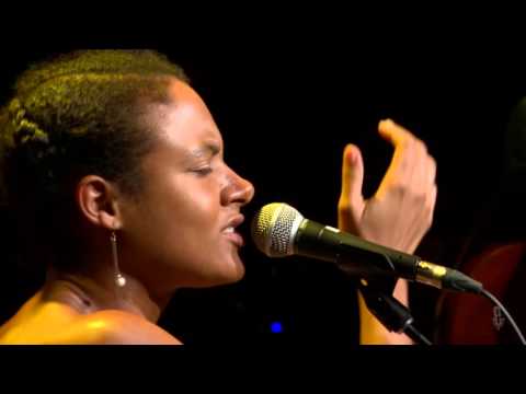 Birds Of Chicago - Barley (eTown webisode #974)