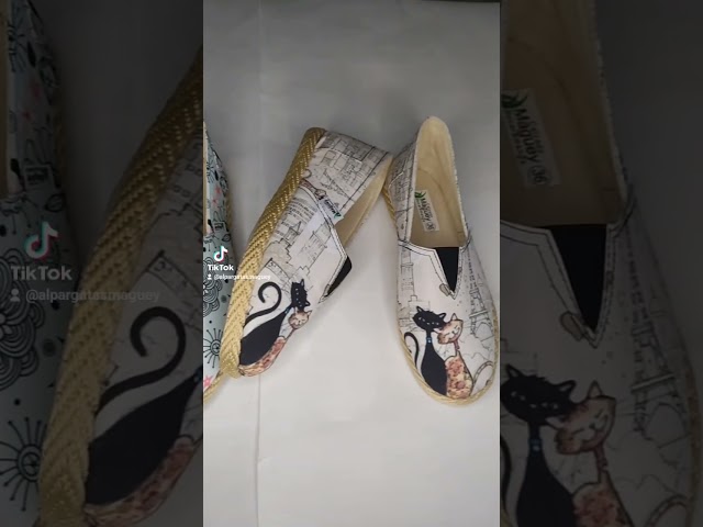 Vídeo relacionado con SEAC Malaga, Alpargatas para Mujeres y Hombres en Canvas y Costuras expuestas clásicas, Suela Antideslizante