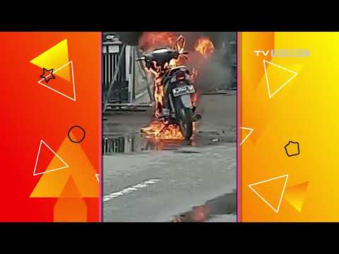 Motor Terbakar di Alun-Alun Kota Pasuruan, Pemiliknya Malah Kabur