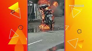 Motor Terbakar di Alun-Alun Kota Pasuruan, Pemiliknya Malah Kabur