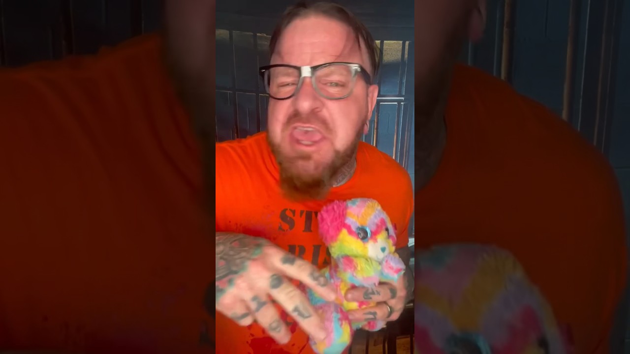 CHOMO GETS PUT IN THE WRONG CELL