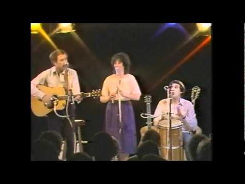 Be'er Basadeh - Rabbi Joe Black, Cantor Riki Lippitz, Cantor Steve Sher - 1981