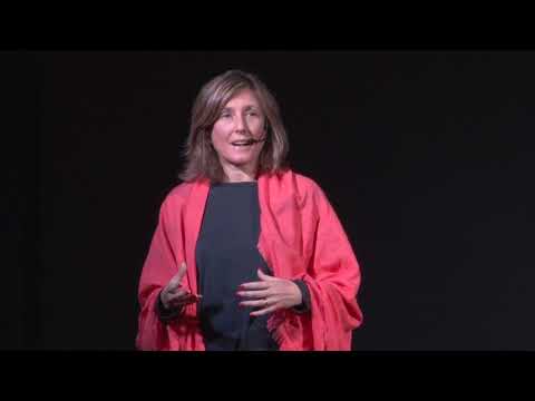 Momento Cangrejo. Pasar de un ciclo laboral a otro. | Mercedes Korin | TEDxSanNicolas