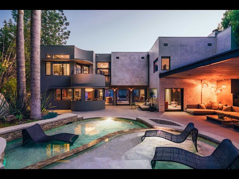 1684 N. Crescent Heights | Los Angeles - The Agency