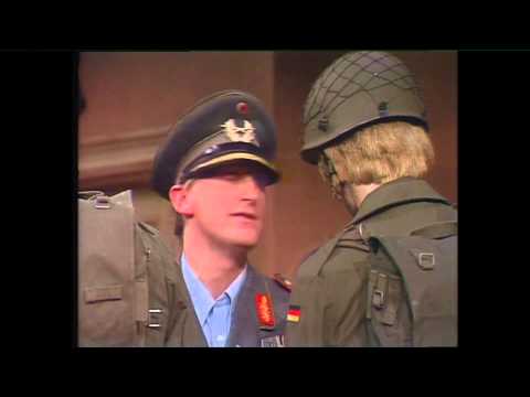 Enttäuschendes Manöver — Die Otto-Show VII (1979)